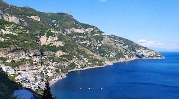 Positano, sequestro per presunti abusi edilizi in una struttura turistica
