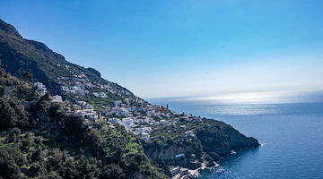 Praiano mette a bando due locali comunali a 'La Praia' e 'La Gavitella'