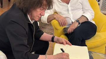 Riccardo Cocciante omaggia Minori con un disegno dedicato alla città del gusto 