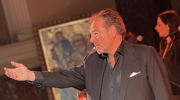 Sebastiano Somma ad Amalfi con “La Passione”