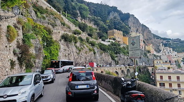 Sicurezza sulla Costiera Amalfitana: i sindaci chiedono i dossi sulla SS 163