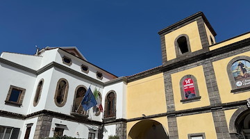 Sorrento, si dimettono giunta e consiglio comunale: verso il commissariamento dopo l'inchiesta della Procura