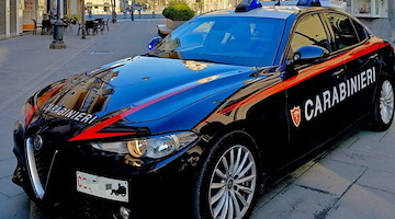 Spaccio di droga, arrestato 45enne a Cetara: in casa 200 grammi di marijuana e 20 piante di canapa