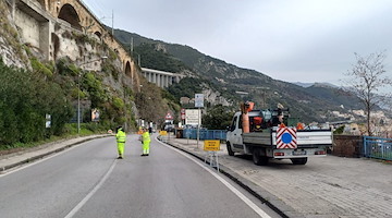 SS 18 Vietri-Salerno: giovedì 29 maggio scatta il senso unico alternato per i lavori