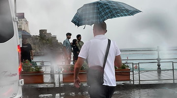 Temporali estivi, allerta meteo gialla prorogata fino a domenica 17 agosto in Campania