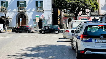 Tentata rapina ai danni di una donna incinta: uomo fermato a Salerno dalla Polizia Municipale