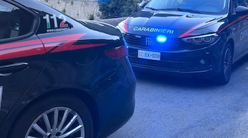 Violenza su una 15enne in Costa d’Amalfi: arrestato dipendente 42enne