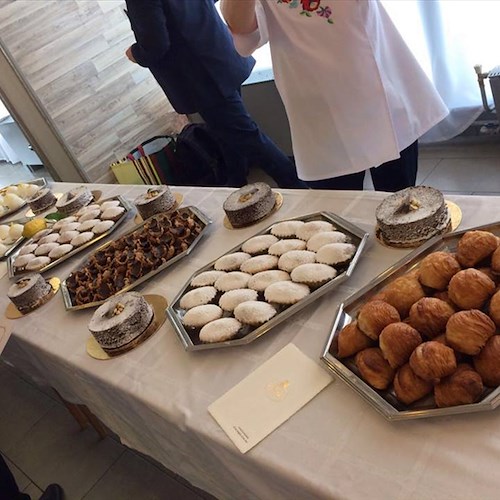 A Budapest la dolcezza della Costa d'Amalfi: aspiranti pasticcieri ungheresi a lezione da Pansa