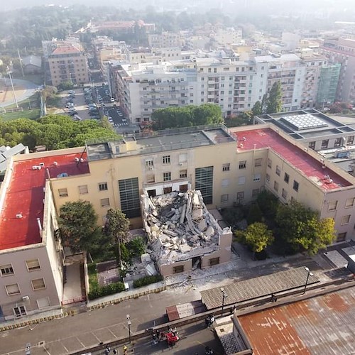 A Cagliari crolla l'Aula Magna dell'Università, nessun ferito. Edificio limitrofo resterà chiuso per verifiche