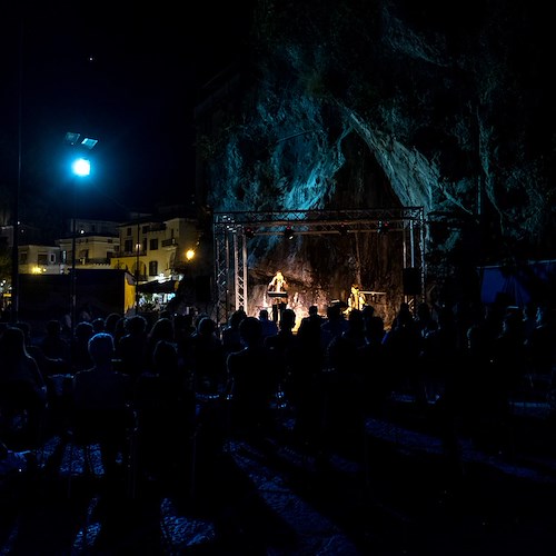 A Cetara "Teatri in Blu" diventa "Frangenti": ecco il programma della sesta edizione del festival 