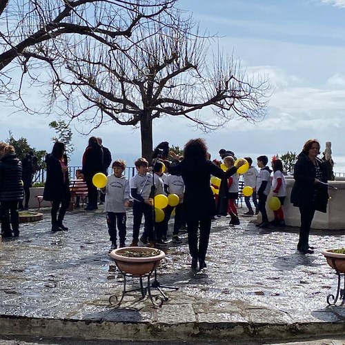 A Conca dei Marini i giovani studenti omaggiano la Donna con un evento significativo