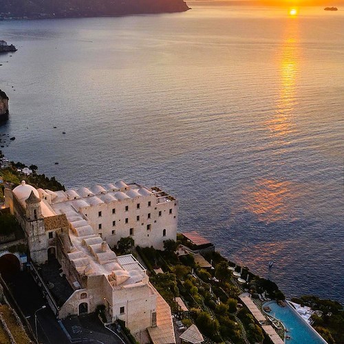 A Conca dei Marini il Monastero Santa Rosa Hotel & Spa cerca diverse figure lavorative
