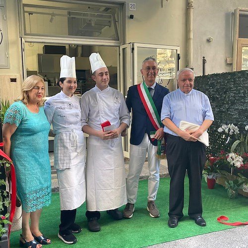 A Maiori apre l'Oasi di dolcezza di Mario e Giusy: laboratorio artigianale innovativo che strizza l'occhio alla tradizione