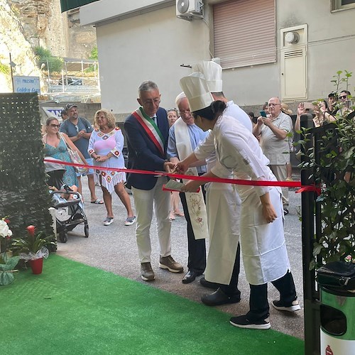 A Maiori apre l'Oasi di dolcezza di Mario e Giusy: laboratorio artigianale innovativo che strizza l'occhio alla tradizione