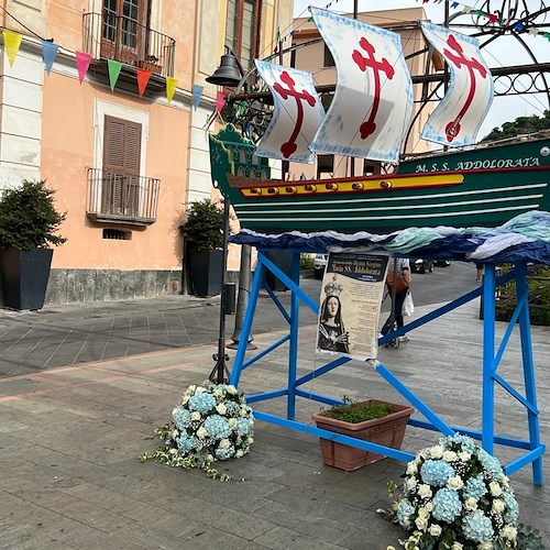 A Maiori stasera la tradizionale accensione della barca, gesto devozionale per la Beata Vergine Addolorata