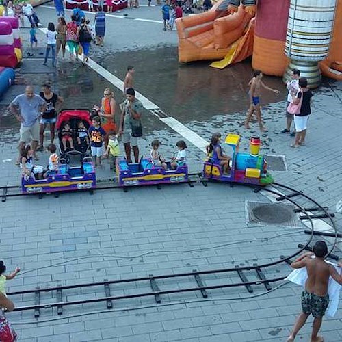 A Maiori un mega parco giochi gonfiabile / FOTO