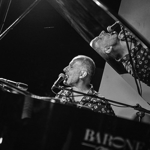 A Minori lo swing di Lorenzo Hengeller con le sue “Invadenze”