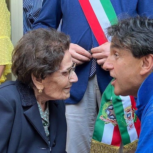 A Minori un secolo ricco di amore e saggezza: la signora Anna Camera festeggia i suoi 100 anni!