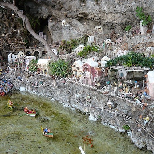 A Praiano le suggestioni del presepe nella ‘Grotta del diavolo’