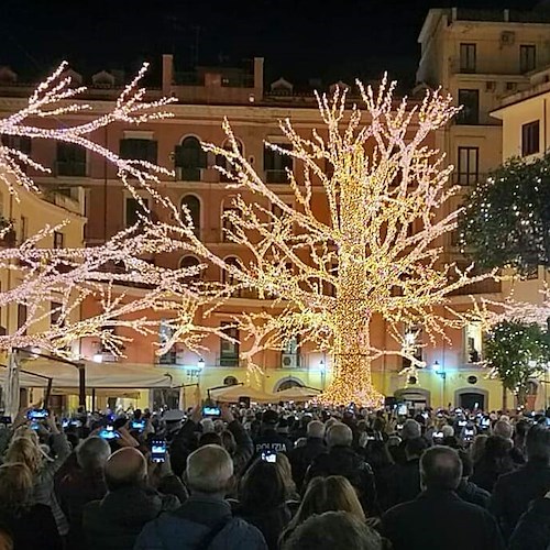A Salerno tornano le Luci d'Artista: entro dieci giorni si parte con le installazioni
