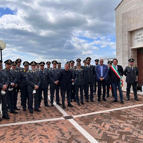 A Vietri sul Mare la messa del precetto pasquale dei finanzieri di Cava de' Tirreni e Nocera 