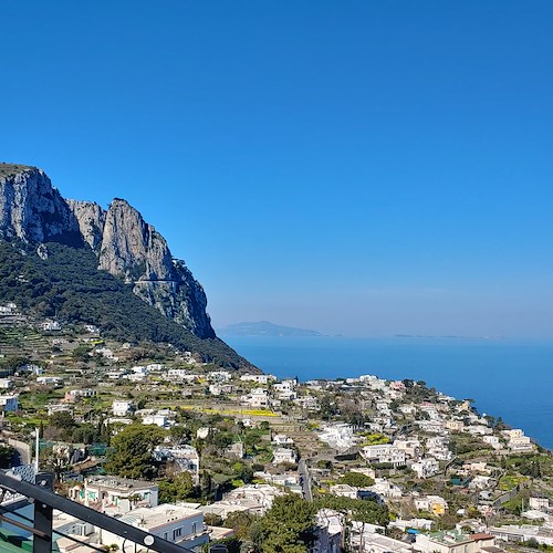 Accoglienza vocale in hotel: il Syrene di Capri inaugura il concierge Google per la ripartenza sicura