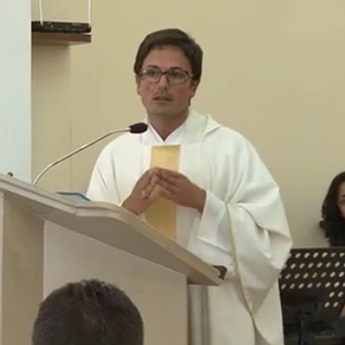 Ad Agerola anche il parroco è contro Higuain. Durante la Messa: «Quel poveraccio ha avuto una grande proposta e l'ha presa» /VIDEO