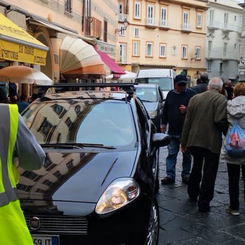 Ad Amalfi entra in vigore l’isola pedonale nel centro storico: negli orari "di punta" vietata la circolazione di tutti i veicoli