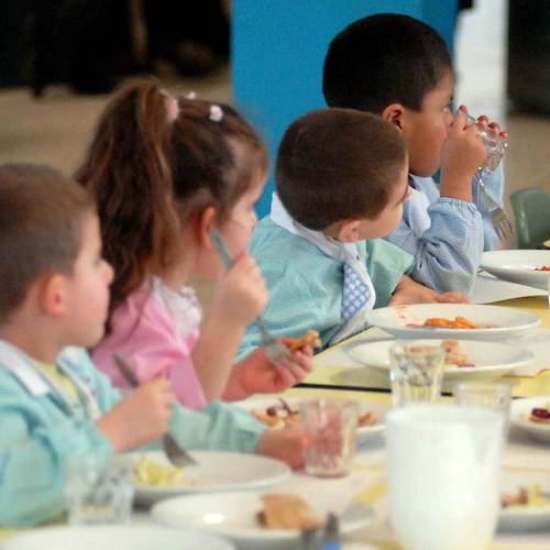 Ad Amalfi la mensa scolastica con prodotti bio, Dop e Igp per una corretta alimentazione