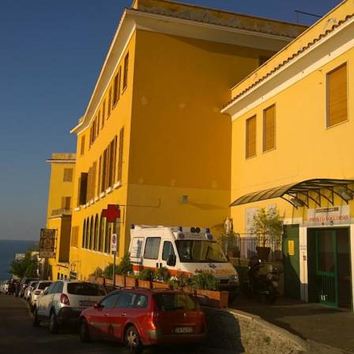 Agosto 2015, circa mille interventi all'ospedale 'Costa d'Amalfi'