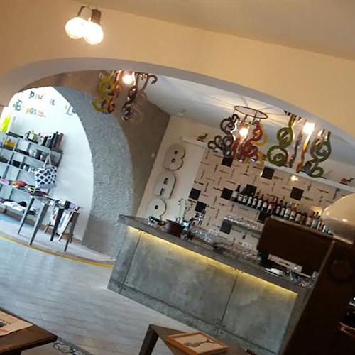 Ailaikit, apre a Minori il primo lounge & wine bar della Costiera Amalfitana