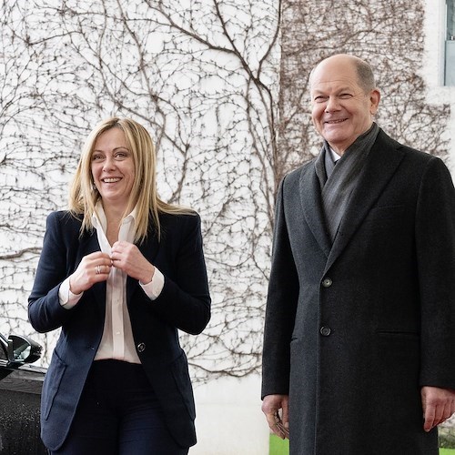 Aiuti di Stato, migranti e Ucraina nell’incontro Meloni-Scholz: «Cooperazione Roma-Berlino fondamentale per Ue»