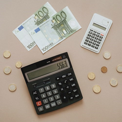 Al Sud 450mila imprese hanno contratto debiti per sopravvivere, Confesercenti: «Si proroghi moratoria e sospensione dei leasing»