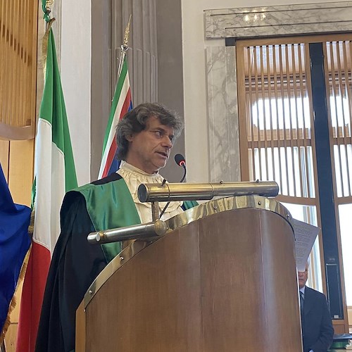 Alberto Angela riceve la Laurea honoris causa in Geologia alla Federico II di Napoli: «Oggi ho vinto lo scudetto anch'io»