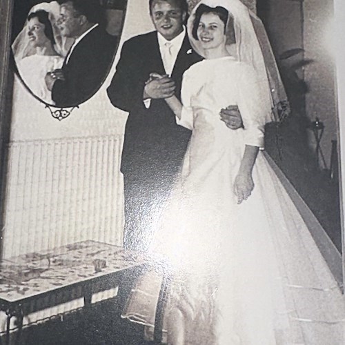 Alfonso Di Bianco e Gemma Ferrigno festeggiano 60 anni di matrimonio: rinnovato il “sì” nella chiesa di San Francesco a Maiori