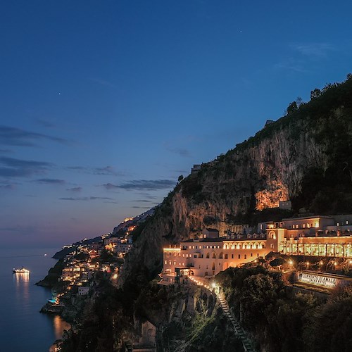 All’Anantara Convento di Amalfi Grand Hotel un viaggio culinario attraverso la Campania con le pizze di Gino Sorbillo 