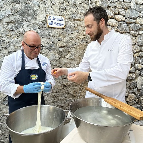 All’Anantara Convento di Amalfi la tradizione è di casa: la maestria di Gino Sorbillo e i prodotti a km0 nelle pizze de “La Locanda della Canonica” /FOTO e VIDEO