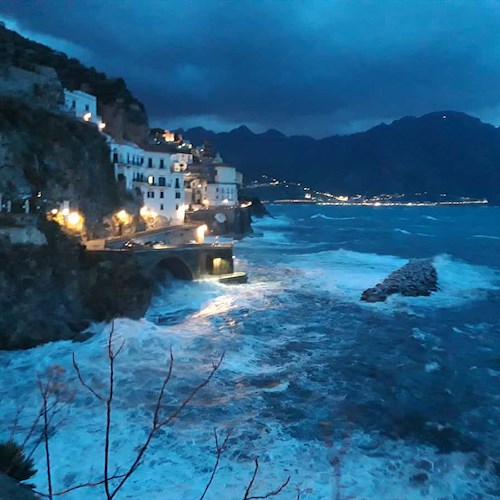 Allerta meteo "Arancione" dalla mezzanotte su tutta la Campania 