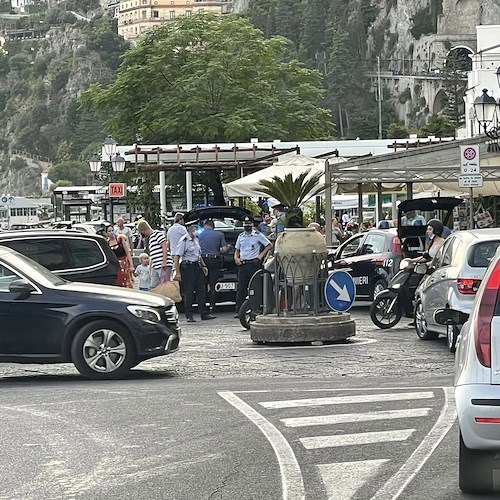 Amalfi, botte da orbi tra stranieri in pieno centro. Intervengono i Carabinieri 