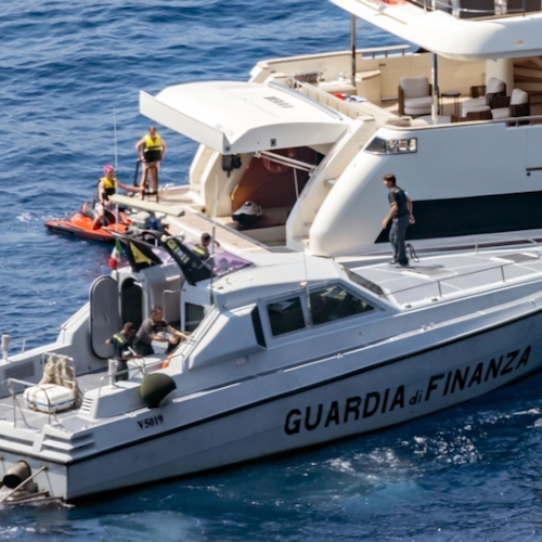 Amalfi, c’è lo yacht di David Beckham in rada: arriva la Guardia Finanza