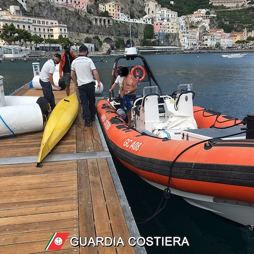 Amalfi, canoista in difficiltà soccorso dalla Guardia Costiera [FOTO]