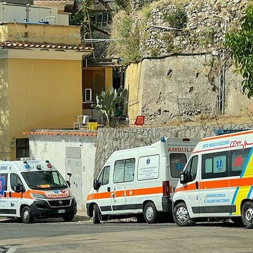 Amalfi, Chiostro Paradiso. Turista si accascia a terra e muore