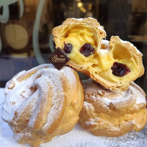 Amalfi, da Pansa torna il contest “Zona San Giuseppe”: la foto più bella della zeppola dà diritto a un premio goloso