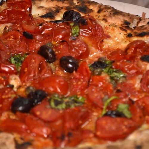 Amalfi e la tradizione della pizza nel giorno dei Defunti 