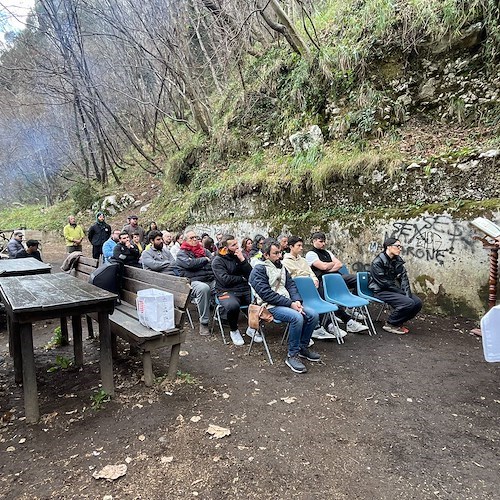 Amalfi, “I Ragazzi della Selva” onorano la Madonna nella Valle delle Ferriere