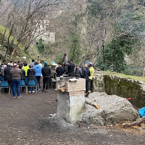 Amalfi, “I Ragazzi della Selva” onorano la Madonna nella Valle delle Ferriere