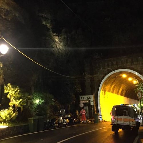 Amalfi: masso piomba su strada, nessun coinvolto ma torna la paura sulla SS 163
