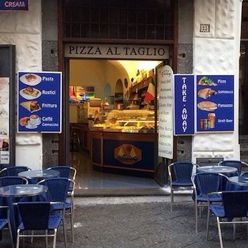 Amalfi, pizzetteria cerca addetto al banco