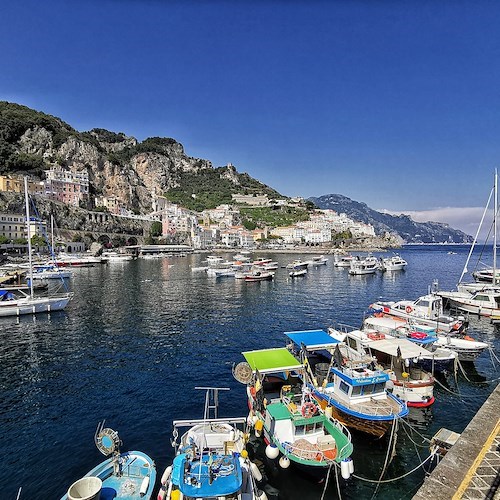 Amalfi pronta ad ospitare i profughi ucraini /ECCO COME FARE