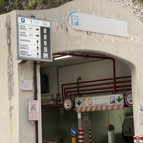 Amalfi, riaperto anche il secondo piano del garage Luna Rossa